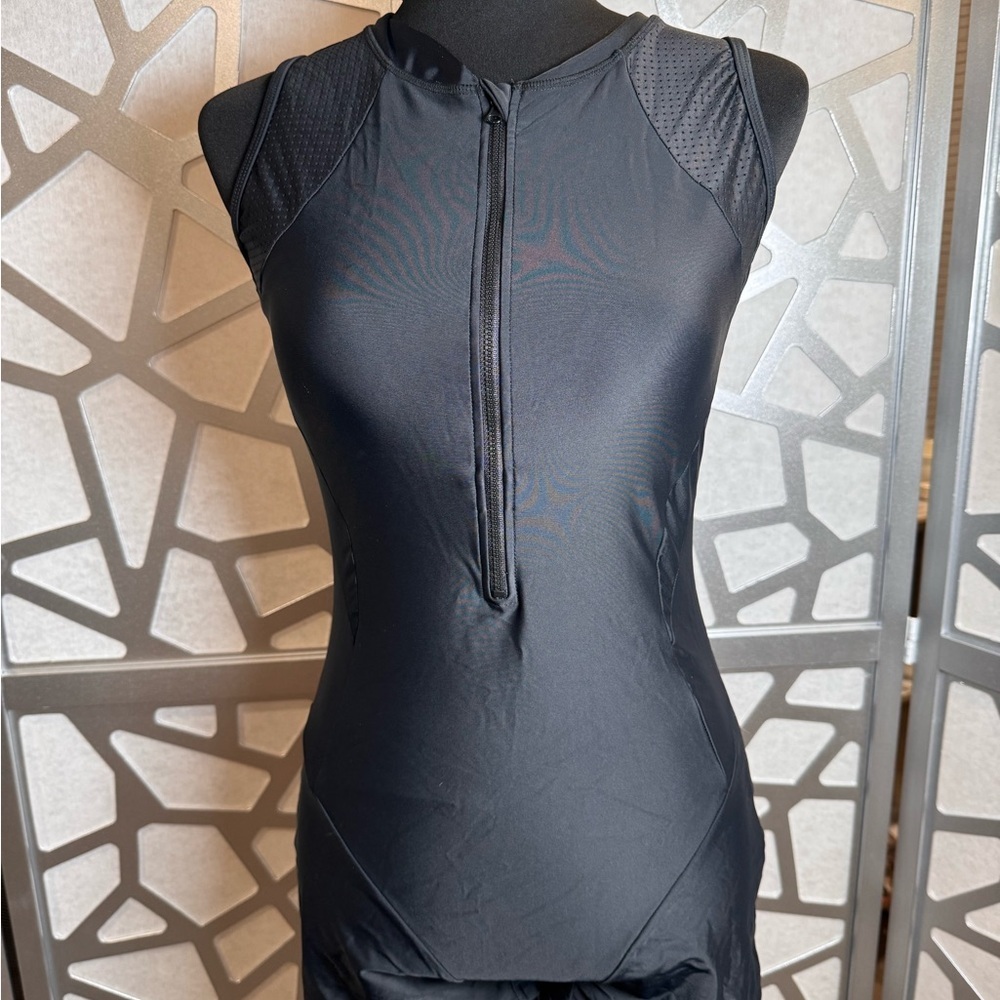 Sleek Black Zip-Front Bodysuit 82% Nylon 18%Spandex-Elasthan
